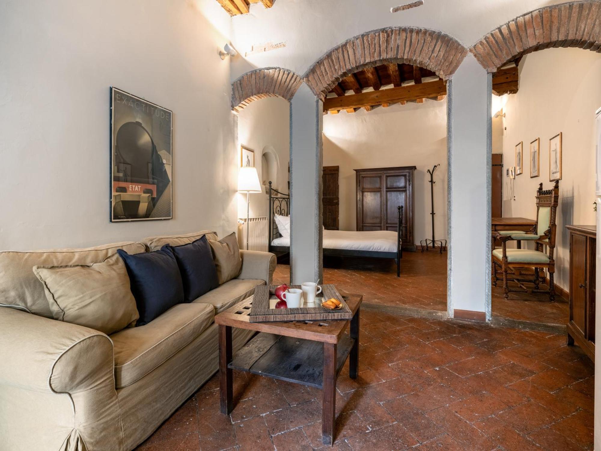 Santa Croce Junior Suite - Dolcevita Holiday Florence Extérieur photo