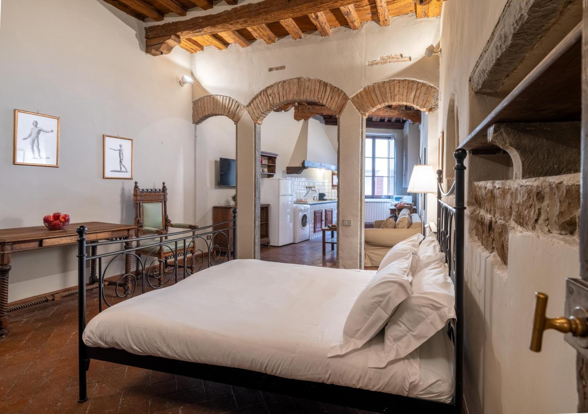 Santa Croce Junior Suite - Dolcevita Holiday Florence Extérieur photo